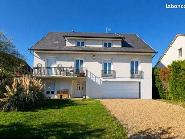 🏡 Maison familiale d'exception à Bourges - 264 m² habitables sur 1 571 m² de terrain