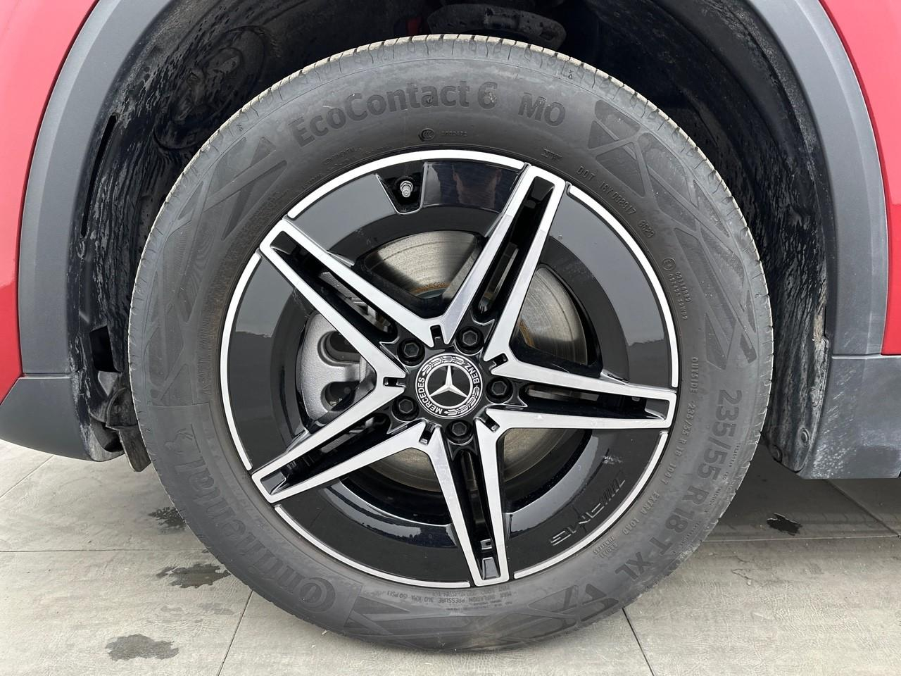 Mercedes Eqa 250+ amg line — photo 14