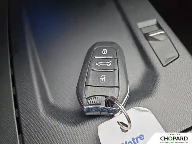 Peugeot 5008 hybrid 136 e-dcs6 — photo 21