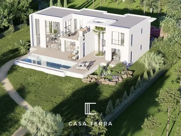 ETASU2 - Terrain avec PC purgé pour villa et piscine / Cabanon bleu