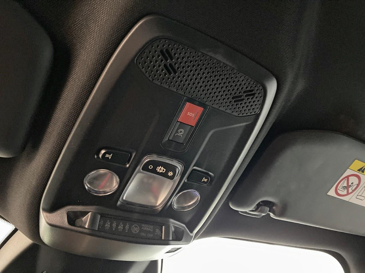 Peugeot 2008 hybrid 145 ch e-dcs6 allure — photo 19