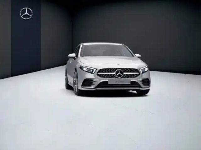 Mercedes Classe A 200 amg line — photo 11