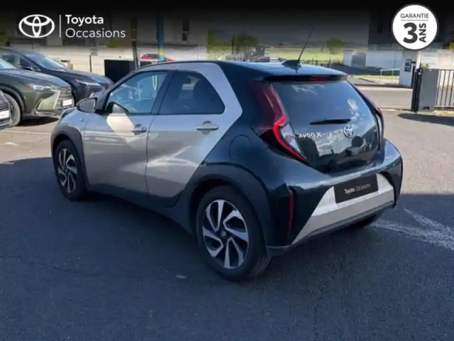 Toyota Aygo x 1.0 vvt-i 72ch design s-cvt my23 — photo 2