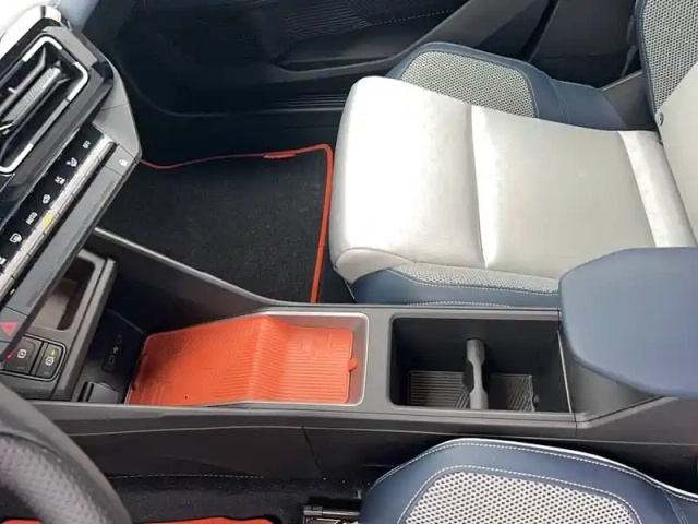 Renault 5 renault  e-tech electrique 10 ch autonomie confort — photo 12