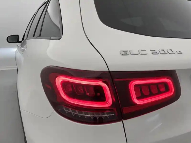 Mercedes Glc 300 e 9g-tronic 4matic — photo 46