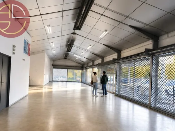 Local 250 m²