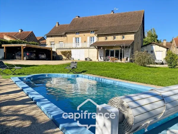 Maison à vendre 8 pièces (71)