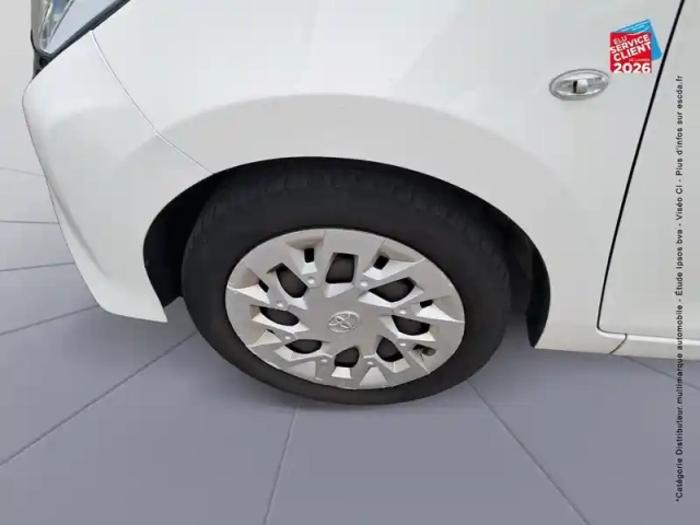 Toyota Aygo 1.0 vvt-i 72ch x-play x-shift 5p — photo 10