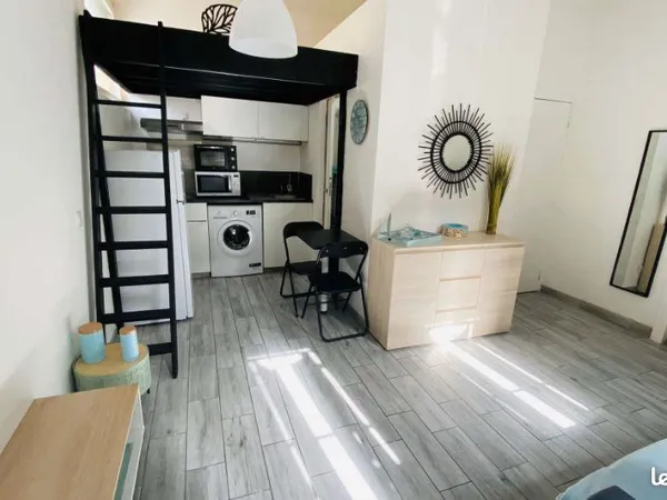 Ciotat particulier loue studio avec mezzanine proximite chutes lavie