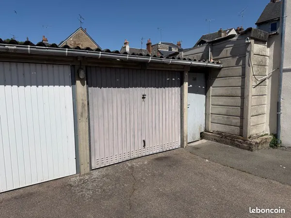 Garage et parking Location Orléans 70€