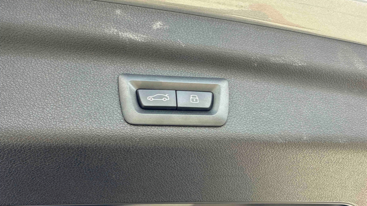BMW Active Tourer 220i 170 ch DKG7 — photo 10