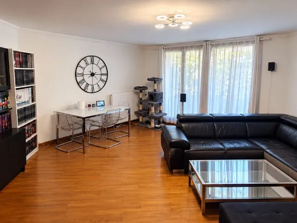 Appartement 88,6 m² - 2 balcons - Box double