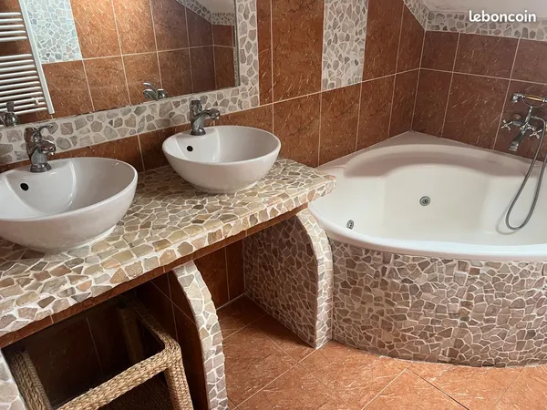 Joli F4 en duplex meublé