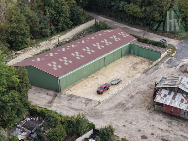 Local 1100 m²