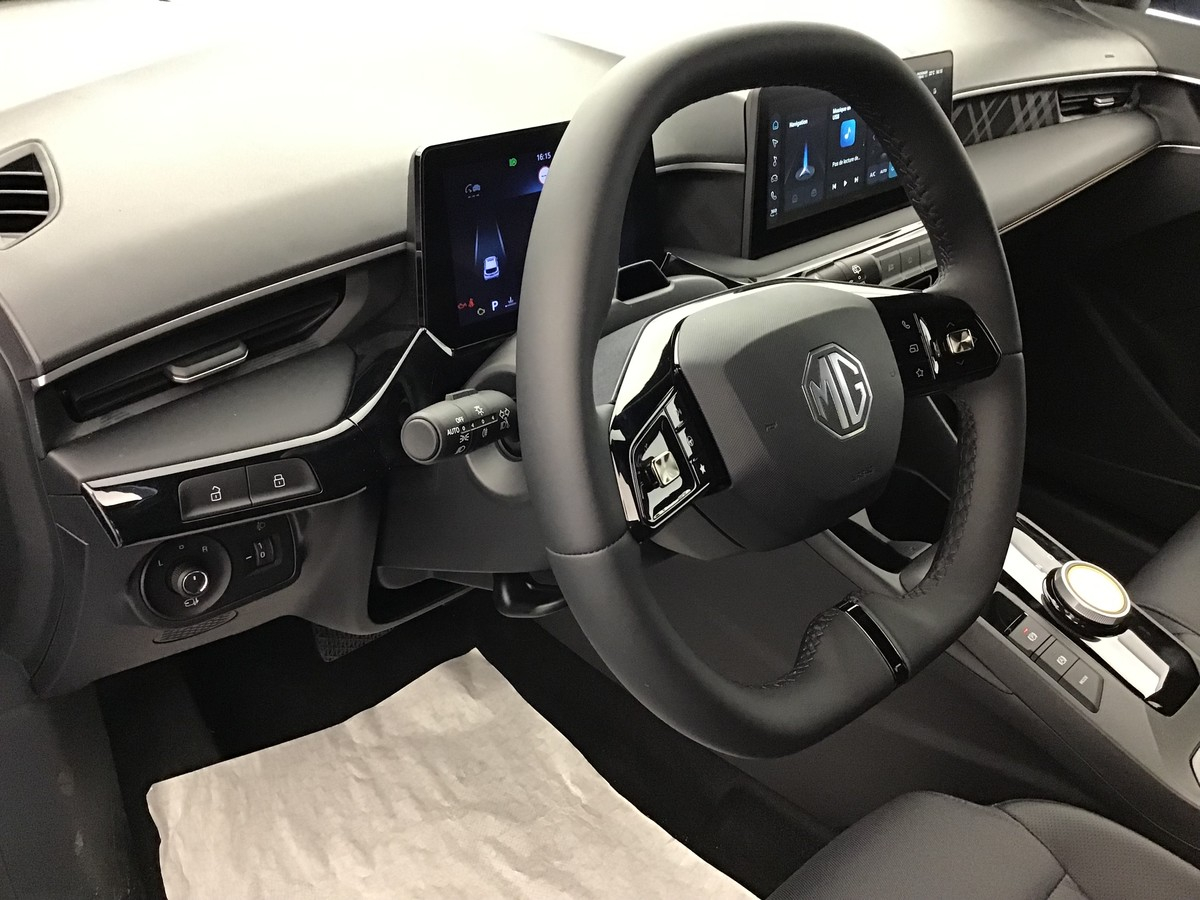 MG MG3 — photo 10