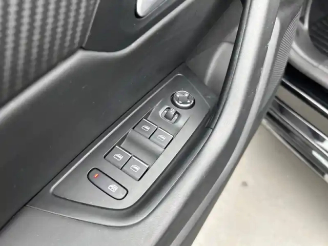 Peugeot 508 sw puretech 180 ch s&amp;s eat8 — photo 18
