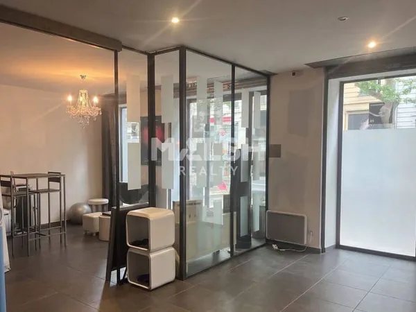 Local commercial 54 m²
