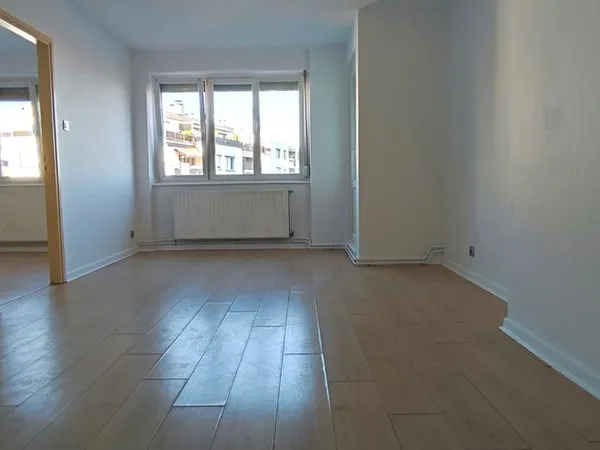 Location d'un grand 2 pièces
