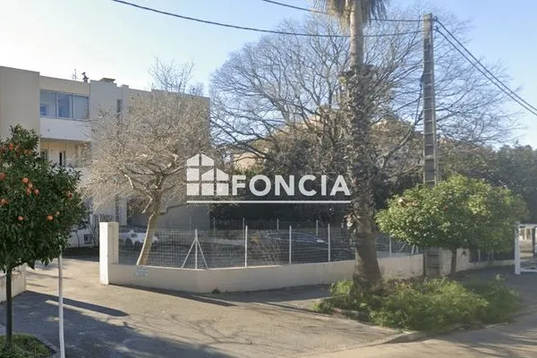 Garage et parking Location Toulon 103€
