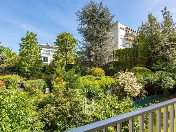 Appartement 6 pièces 158 m²