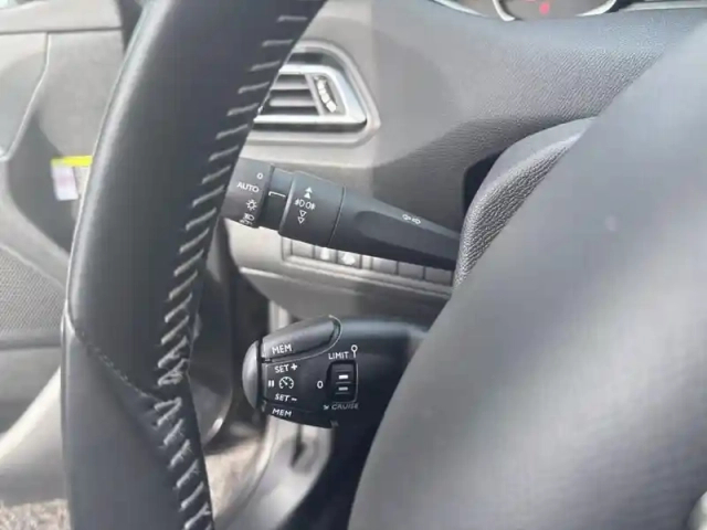 Peugeot 308 puretech 130ch s&amp;s bvm6 allure — photo 17