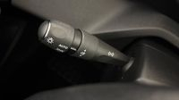 Peugeot 308 PHEV 180ch Allure Pack e-EAT8 — photo 23