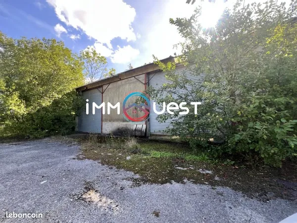 Hangar 3 pièces 138 m²
