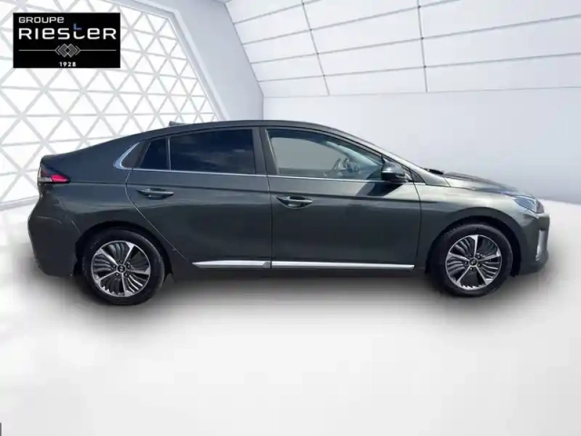Hyundai Ioniq plug-in 141 ch — photo 4