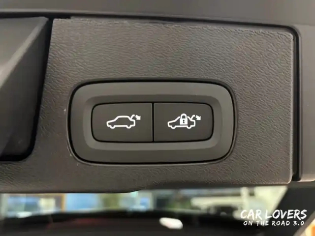 Volvo Xc60 t6 awd hybride rechargeable 253 ch+145 ch geartronic 8 — photo 32