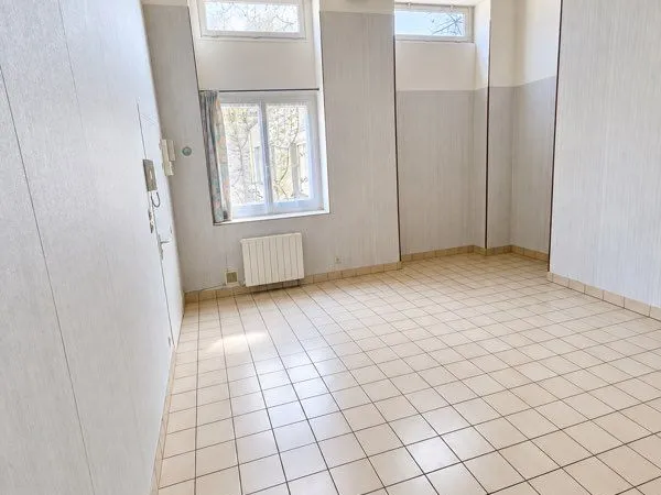 Appartement F2 quai Henri 4