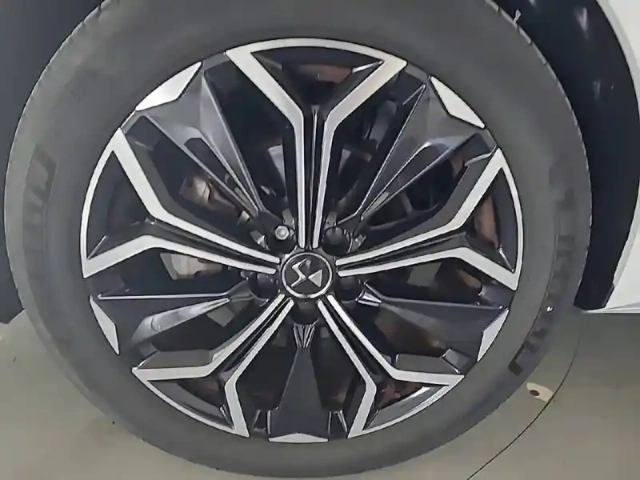 Ds Ds 4 puretech 130 eat8 — photo 81