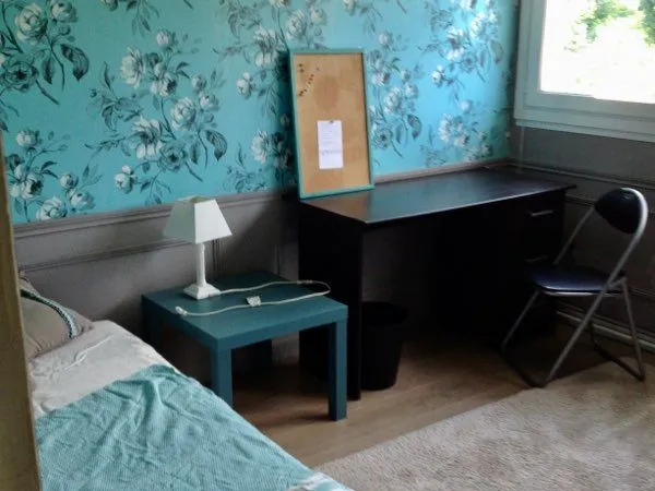 Chambre dans une maison familiale