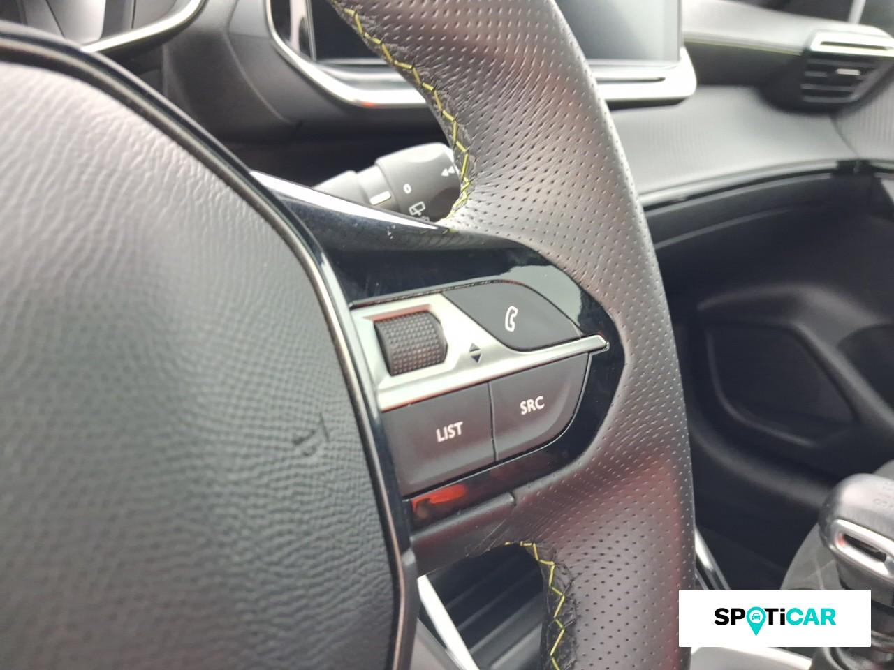 Peugeot 208 1.2 puretech 100ch s&s gt pack — photo 18