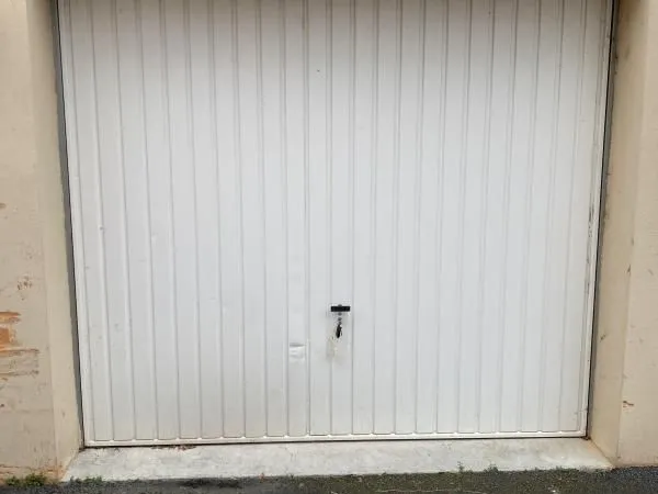 Garage/box 15 m² Orcet