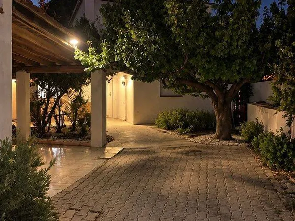 Maison 7 pièces 180 m²