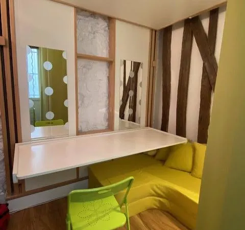 Studio meublé 9m² Paris 10