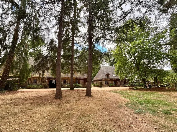 Maison individuelle 10 pièces 400 m²