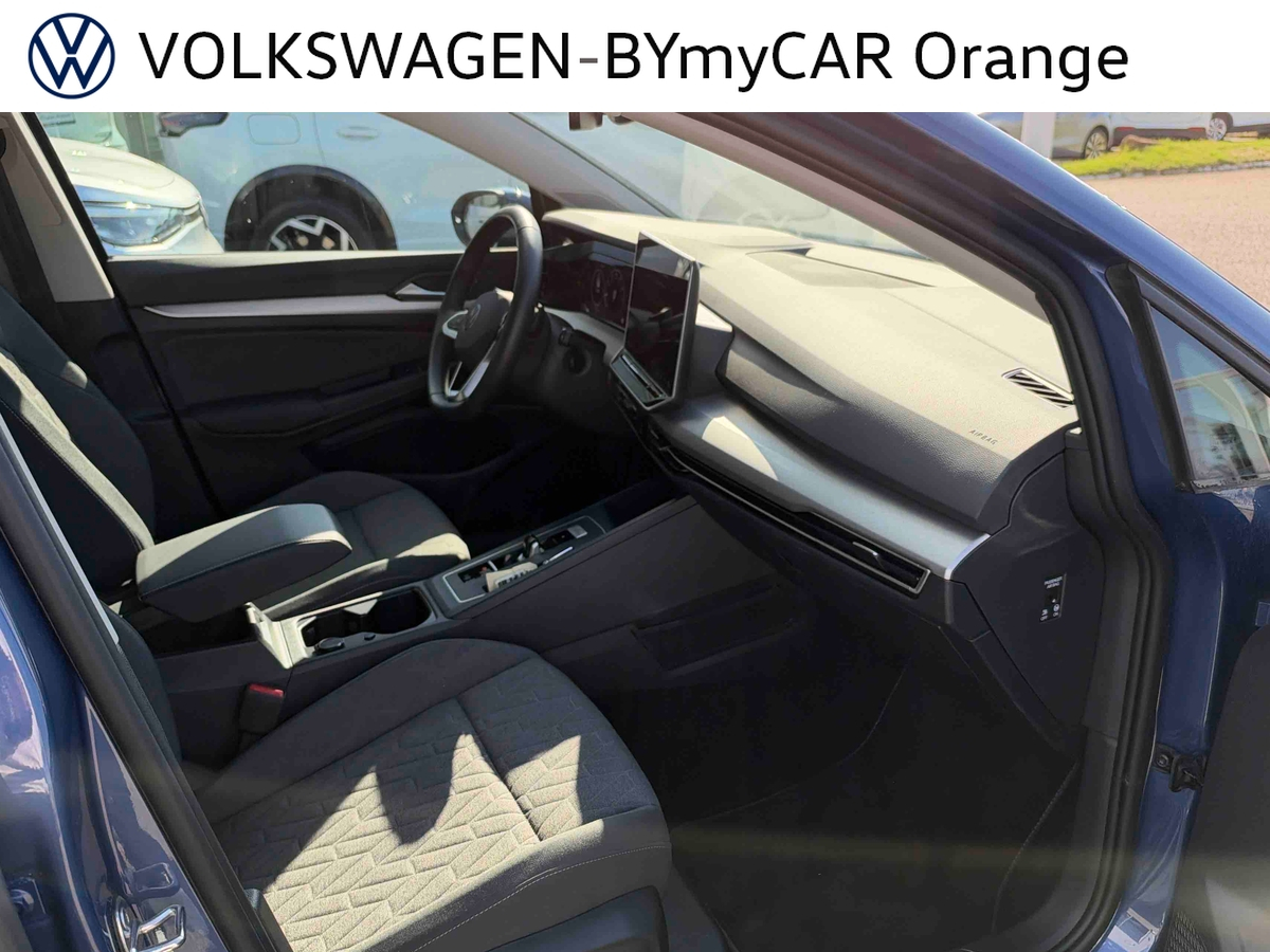 Volkswagen Golf 1.5 eTSI EVO2 116 DSG7 — photo 24