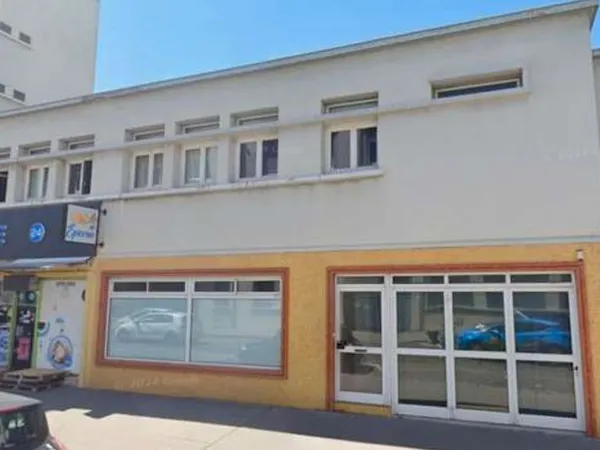 Local commercial 380m² - Lyon 8 (10min du métro Sans-Soucis)