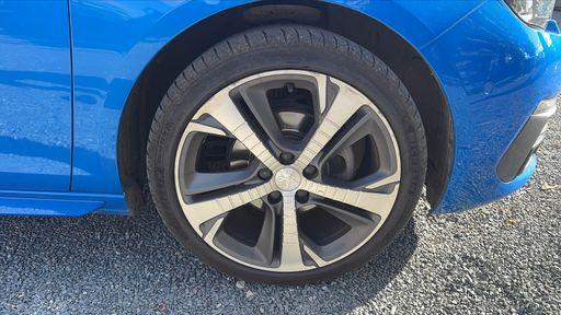 Peugeot 308 SW 1.5 BlueHDi 130 EAT8 - GT Line – 2021 – 98863 km – Diesel – Boîte Automatique — photo 24
