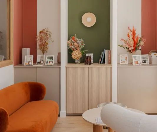 Nantes Graslin - Bureaux ou commerce 80 m² en angle de rue, place Jean V
