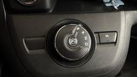 Peugeot Expert M 2.0 BlueHDi 180ch S&S EAT8 — photo 19