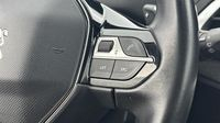 Peugeot 3008 HYBRID 225ch Allure Pack e-EAT8 — photo 16