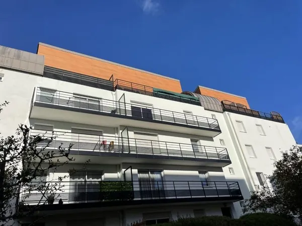 Appartement de Type 2 avec Balcon - Parking Privé