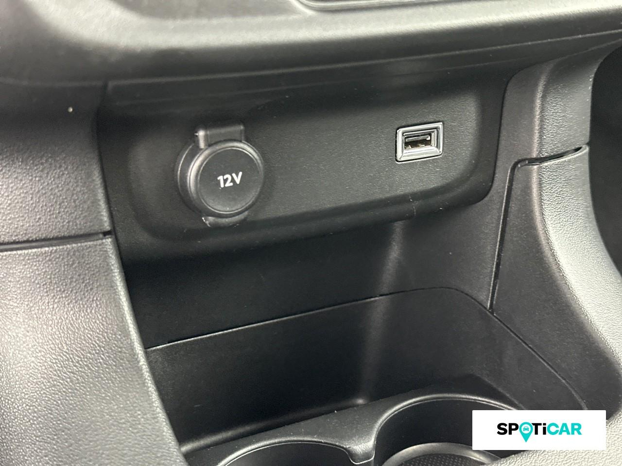 Citroën C3 1.5 bluehdi 100ch s&s shine pack e6.d — photo 19