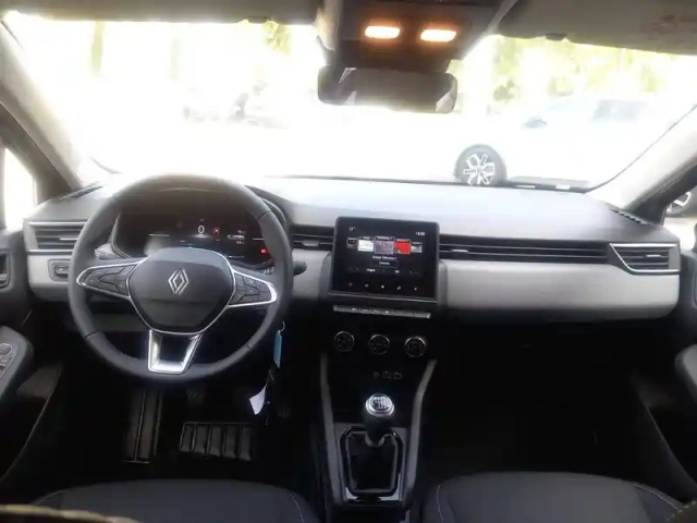 Renault Clio tce 90 ch gsr2 — photo 10