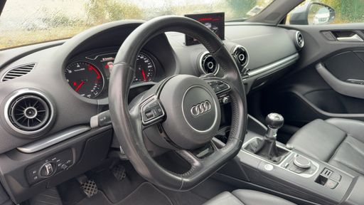 Audi A3 Limousine 2.0 TDI 184 - Ambition – 2015 – 154464 km – Diesel – Boîte Manuelle — photo 2
