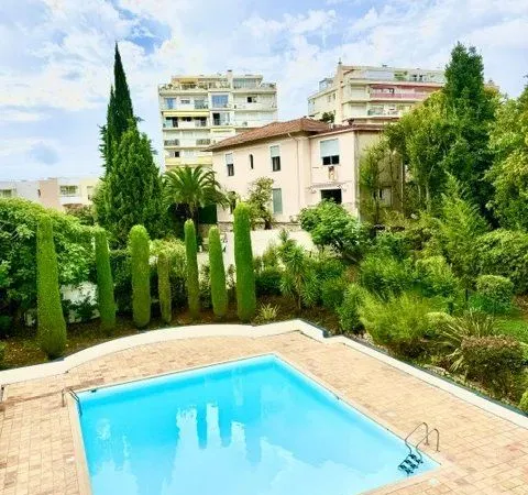 Appartement 3 pièces 84 m²