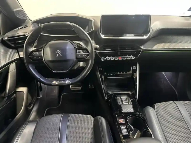 Peugeot 208 e- 136ch gt — photo 22