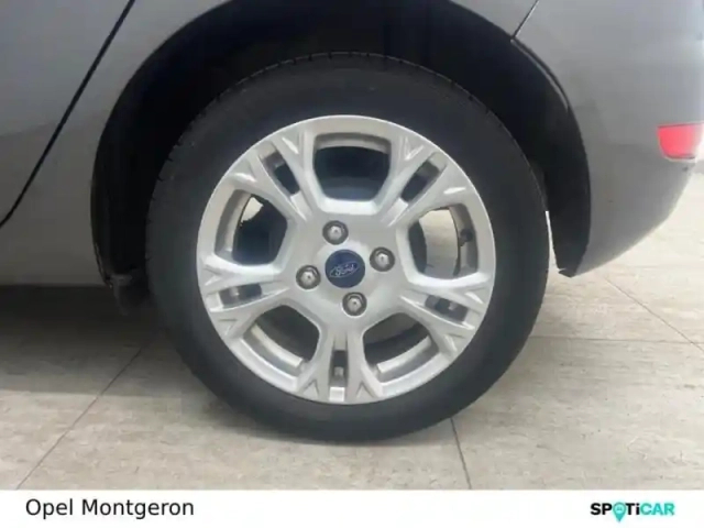 Ford Fiesta 1.5 tdci 75ch stop&amp;start edition 5p — photo 13